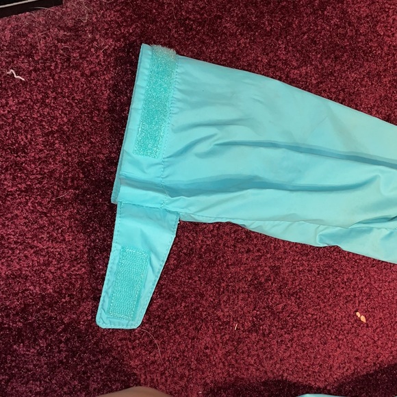 Columbia Rain Jacket - Picture 7 of 9